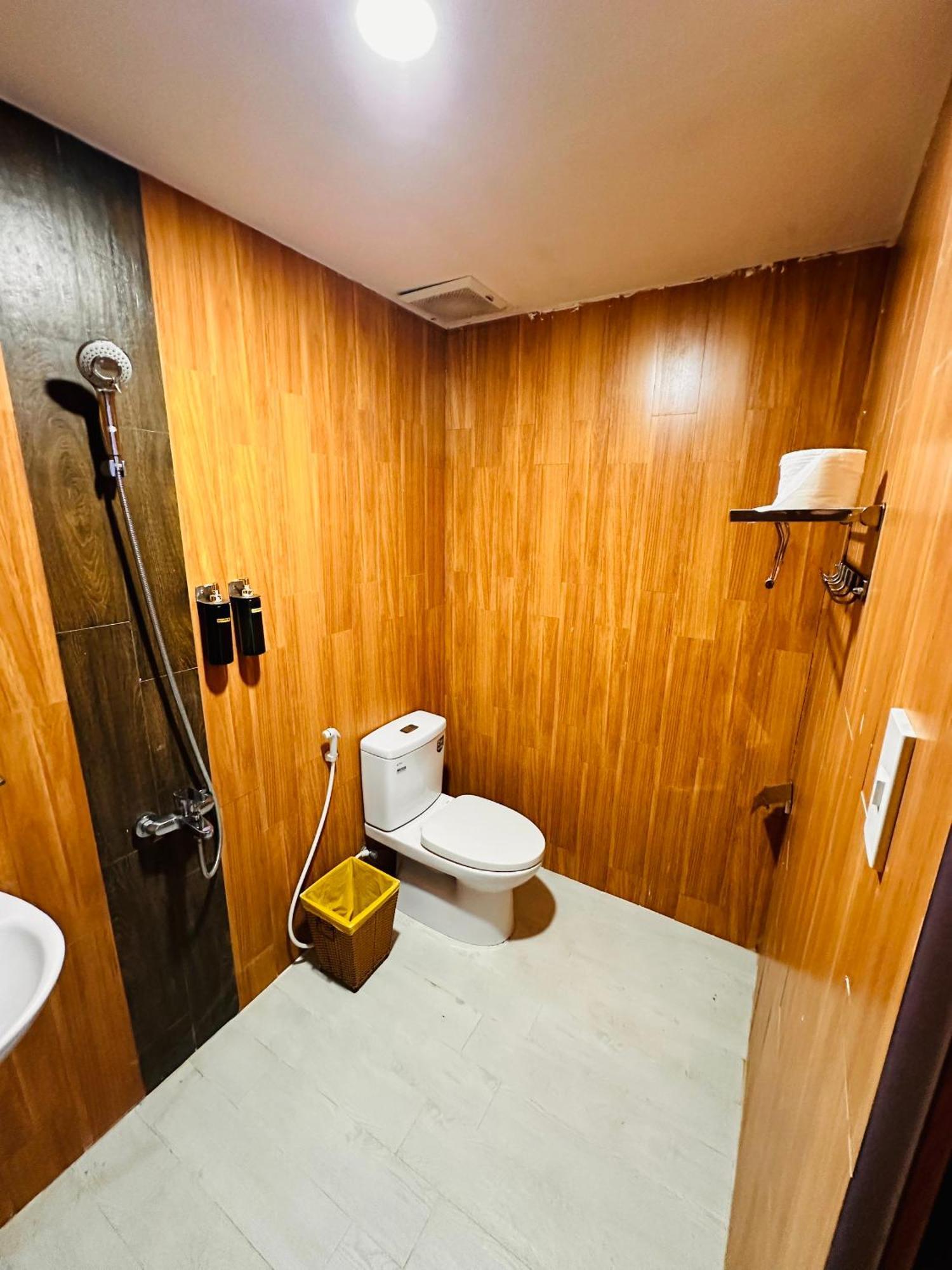 Bungalow Hotel Chi Khu Co Ong Екстериор снимка
