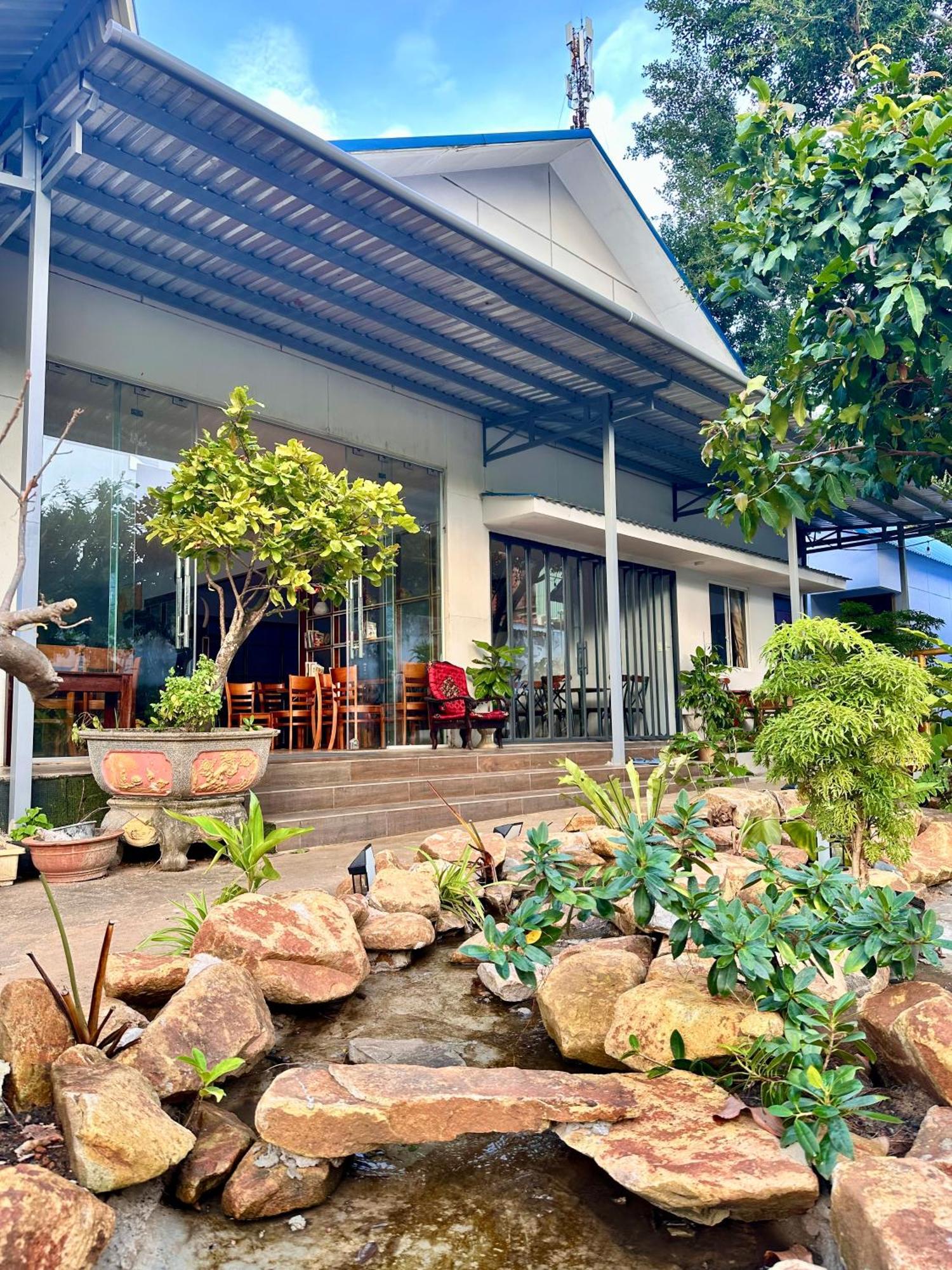 Bungalow Hotel Chi Khu Co Ong Екстериор снимка