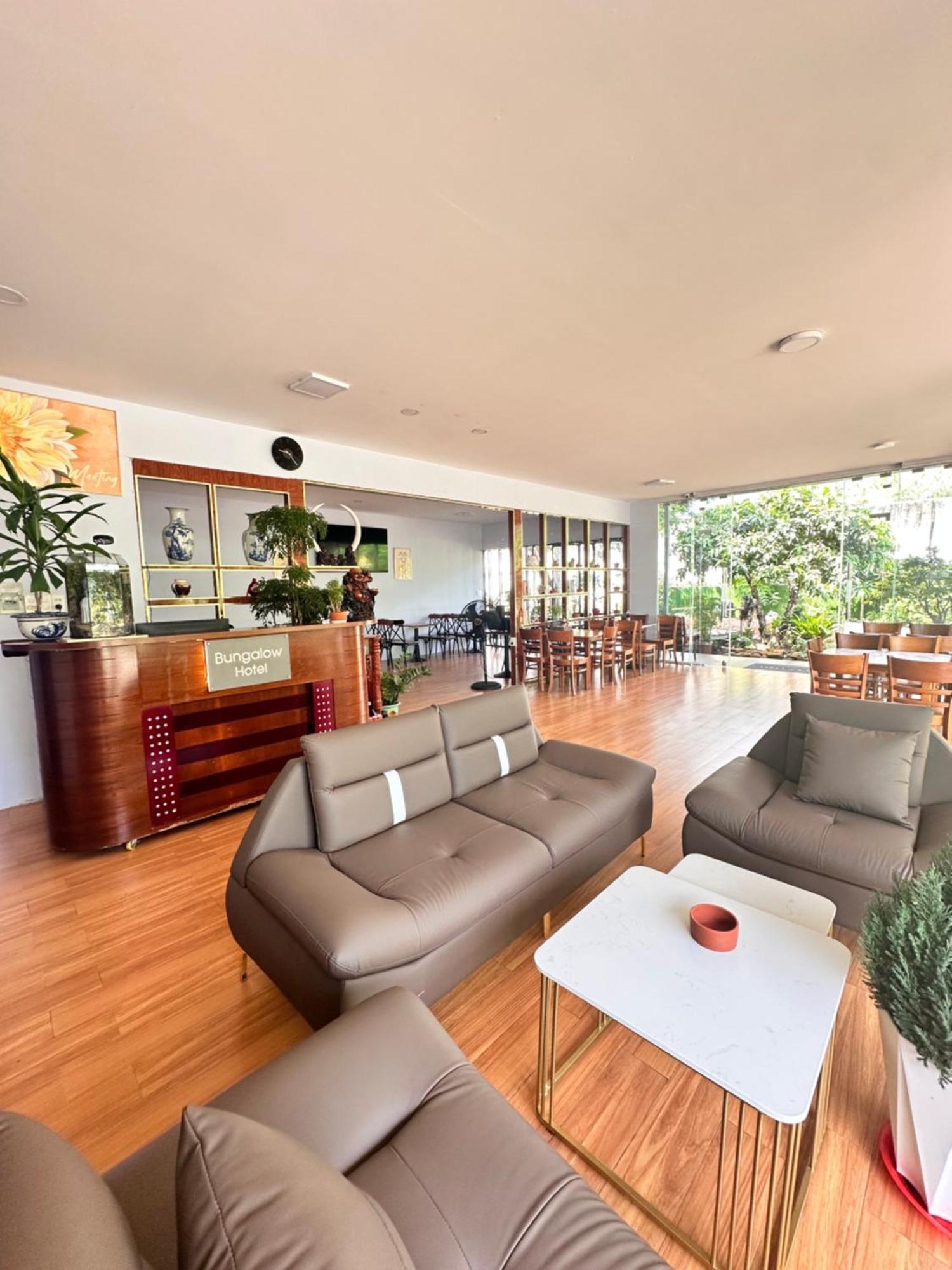 Bungalow Hotel Chi Khu Co Ong Екстериор снимка